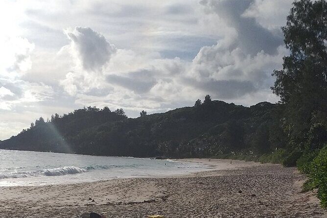 Mahe Island tour - Anse Intendance: a classic stop for photos and sea time