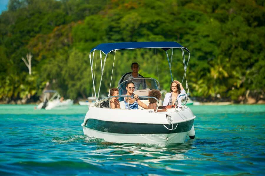 Mahe: Private half-day boat trip at the St.Anne Marine Park - St. Anne Marine National Park: why this itinerary works