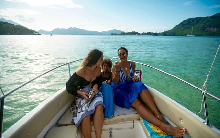 Mahe: Private half-day boat trip at the St.Anne Marine Park - Swim and snorkel reality check: who this suits best