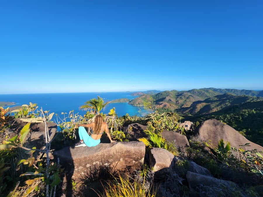 Praslin: Full Day Private Tour - Lunch, Fruit Vendors, and Local Souvenir Time