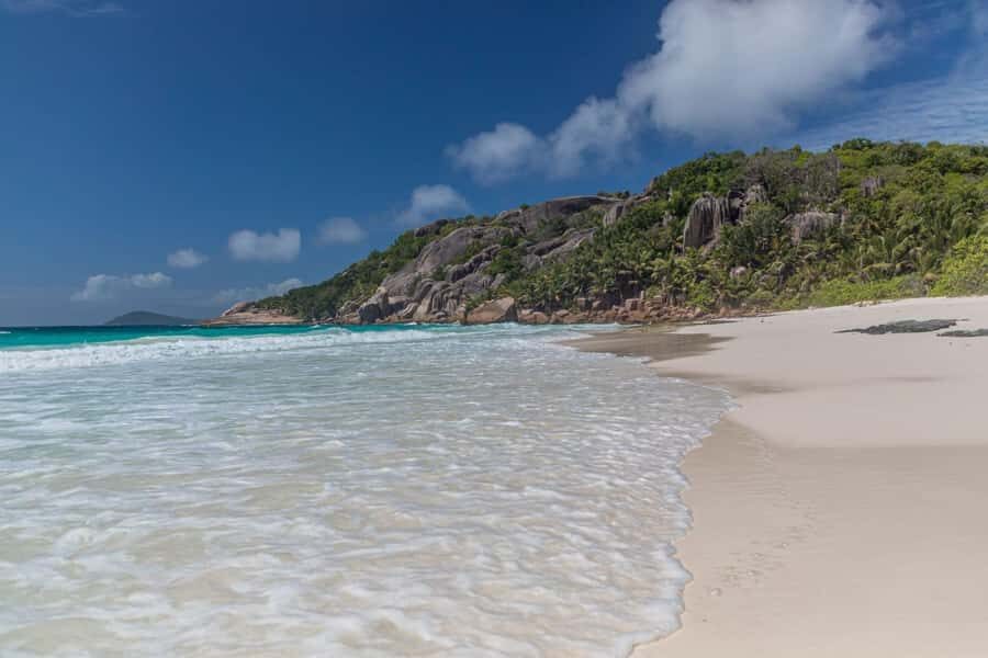 Praslin: Sister & Coco Island Full-Day Cruise and Creole BBQ - Coco Island and Félicité: reef snorkeling with coral and fish
