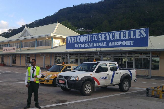 Private ARRIVAL Transfer from Seychelles Airport to any Hotels in Mahe - A smooth first hour after Seychelles landing