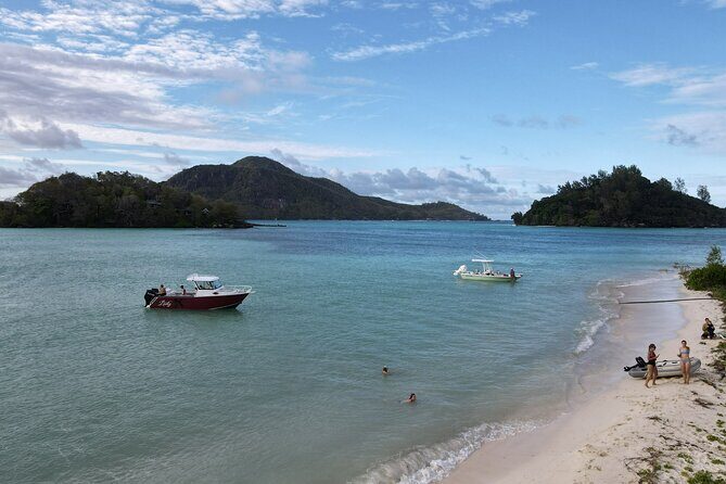 Reef Safari - Snorkeling, Fish Feeding & Lunch (Private Day Trip) - The return to Mahé: one more swim chance before you’re done