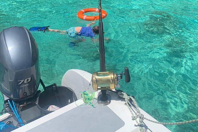Reef Safari - Snorkeling, Fish Feeding & Lunch (Shared Day Trip) - Boat day reality: group size, timing, and comfort level
