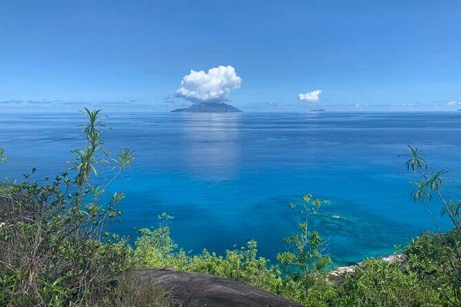 Relaxed hike to Anse Major | Mahe, Seychelles, Great Private Tour - Guide care matters: what I’d watch for based on real experiences
