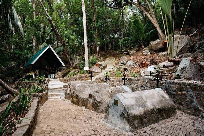Sainte Anne Marine Park and Moyenne Island - The Boat Matters: Space, Cleanliness, and That Trampoline Deck