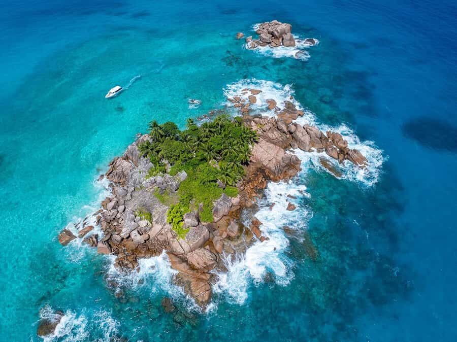 Seychelles: St Pierre and Curieuse Catamaran Tour with Lunch - Curieuse Island Reserve Walk: Giant Tortoises and a Real Trail
