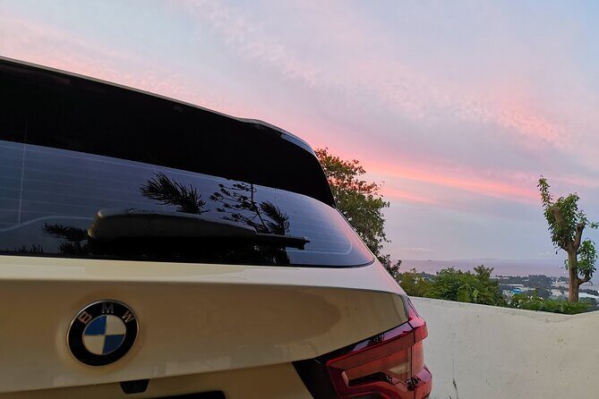 Seychelles VIP Transport Services - The Real Comfort Play: Private Pickup on Mahé
